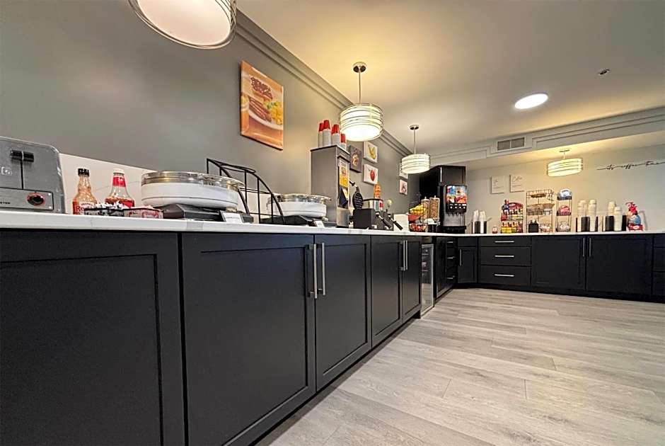 Ramada by Wyndham Springfield North