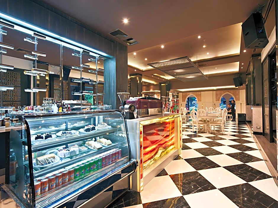 Grace Hotel Bangkok (SHA Plus)