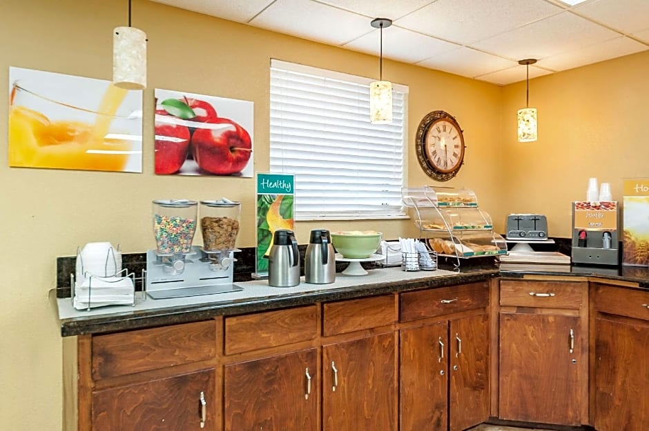 Quality Inn & Suites Lafayette