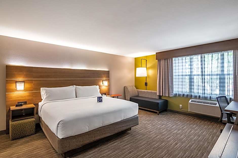 Holiday Inn Express Camarillo By IHG