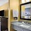 Super 8 by Wyndham Dyersville