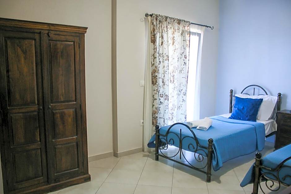 Studios Liotrivi Ouranoupolis