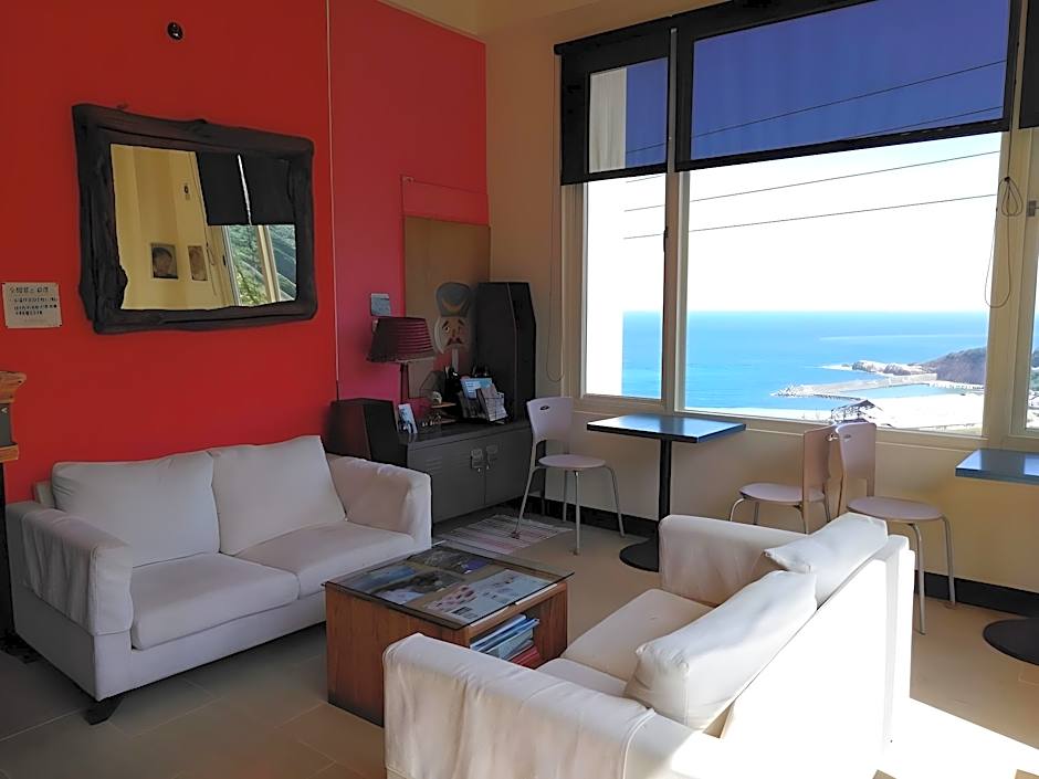 Sea Cafe Bed and Breakfast