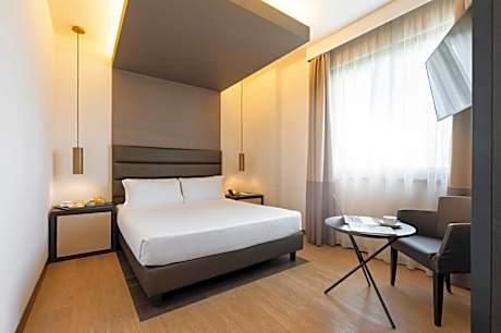 Junior Suite with Garden View