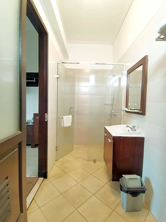 Avila Ketapan Rame Hotel