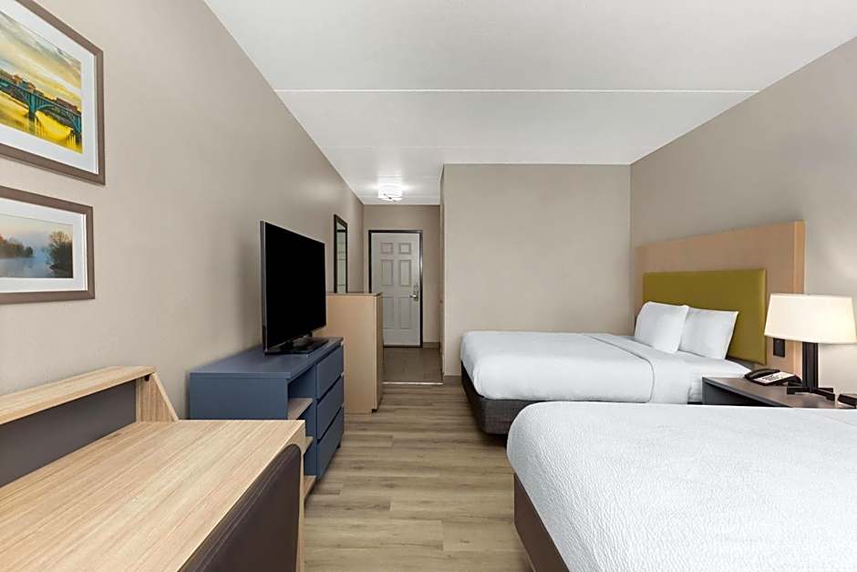 La Quinta Inn & Suites by Wyndam Knoxville West