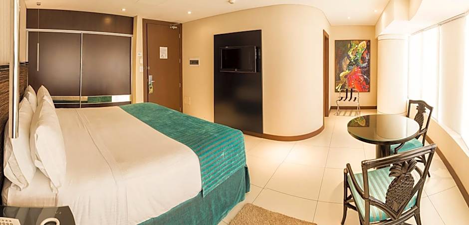 Hotel Camino Real
