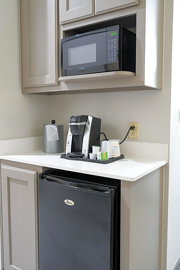 Holiday Inn Express Hotel & Suites Cedar Hill By IHG