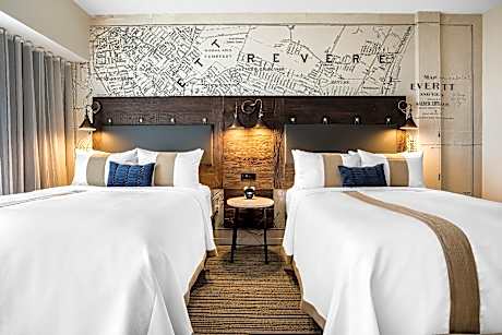 Queen Room with Two Queen Beds - Accessible/Non-Smoking
