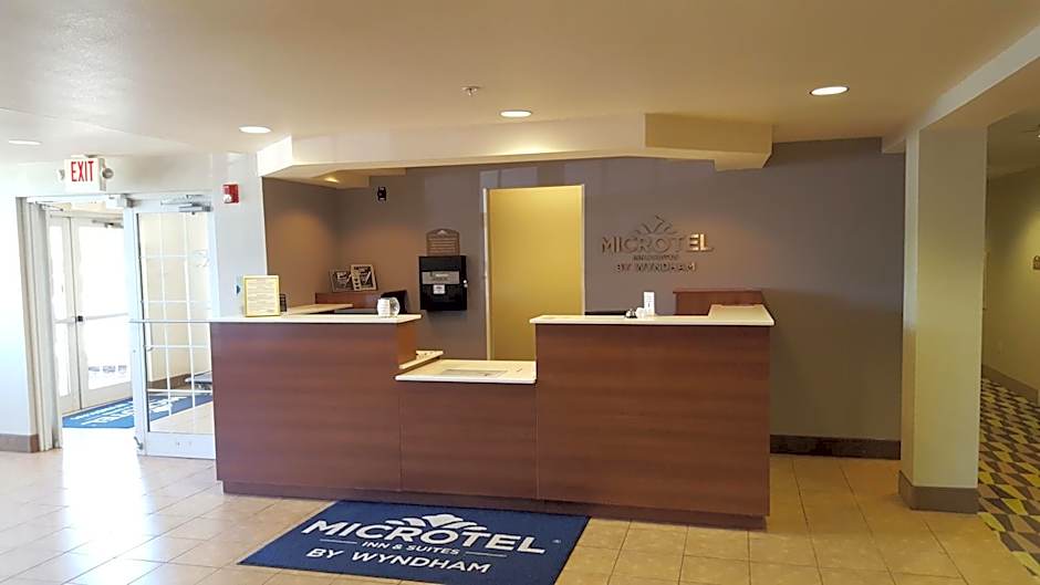 Microtel Inn & Suites By Wyndham Bellevue