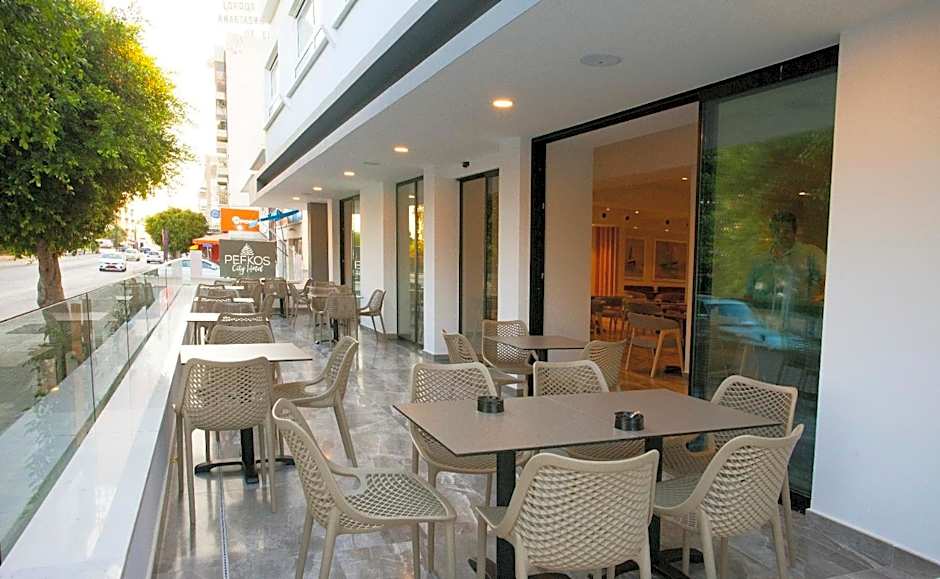 Pefkos City Hotel