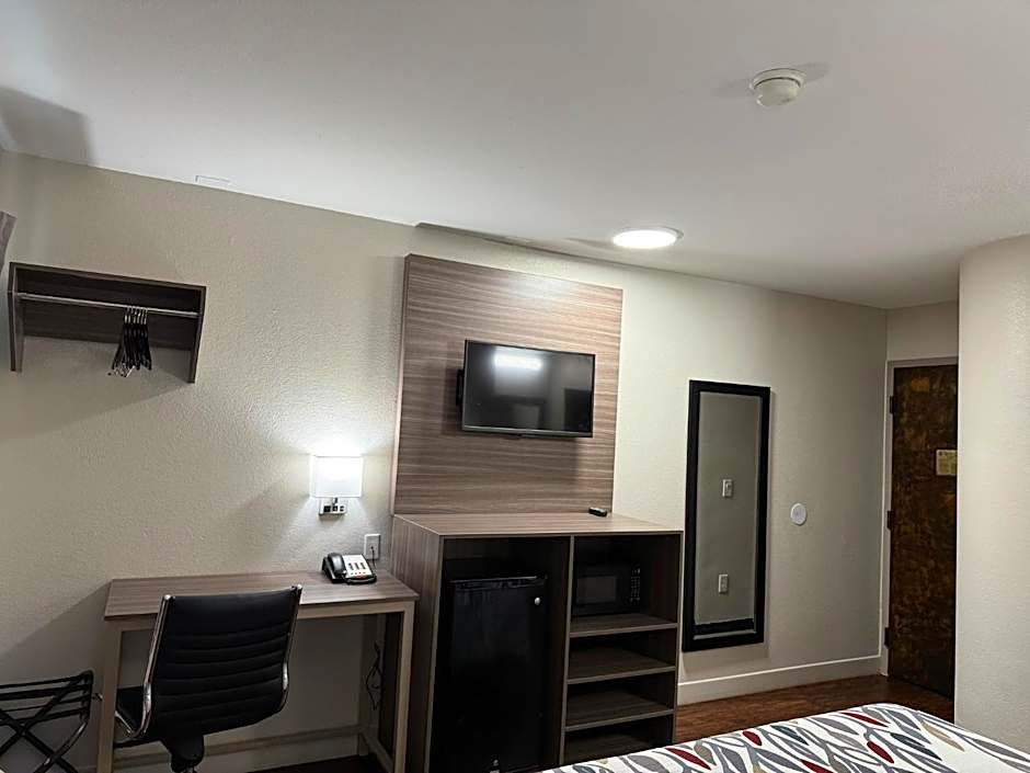 Red Roof Inn Austin - Round Rock