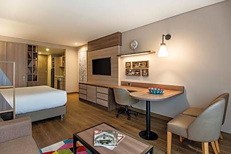 Studio suite with 1 King, Sofa bed, City view