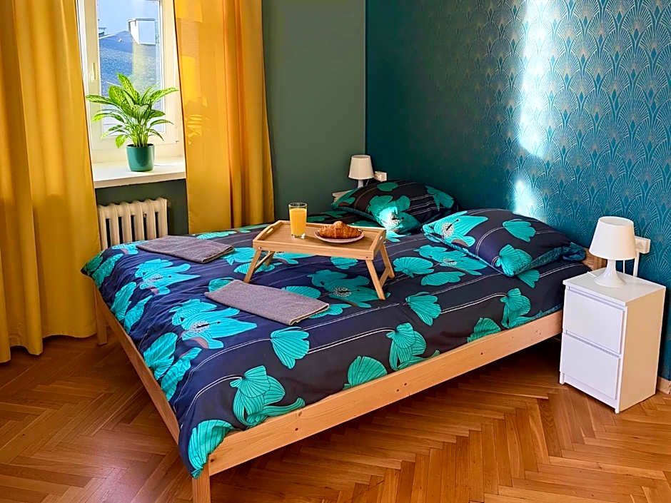 Hostel Oliwka - Metro Świętokrzyska