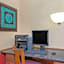 Super 8 by Wyndham Marshalltown