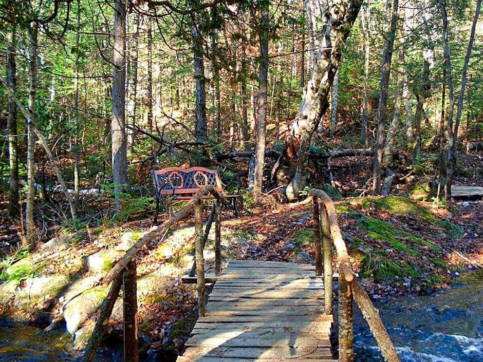 Auberge du Lac-à-l'Eau-Claire