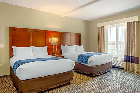 Queen Suite with Two Queen Beds - Accessible/Non-Smoking