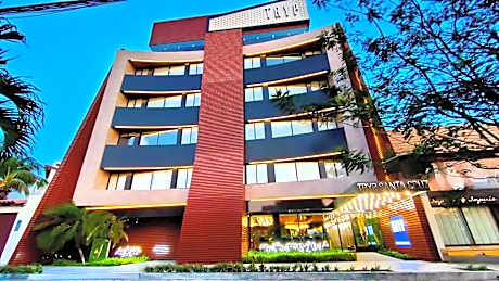 TRYP by Wyndham Santa Cruz