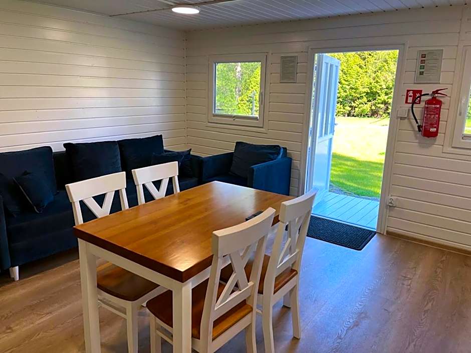 Domki nad jeziorem Kazub