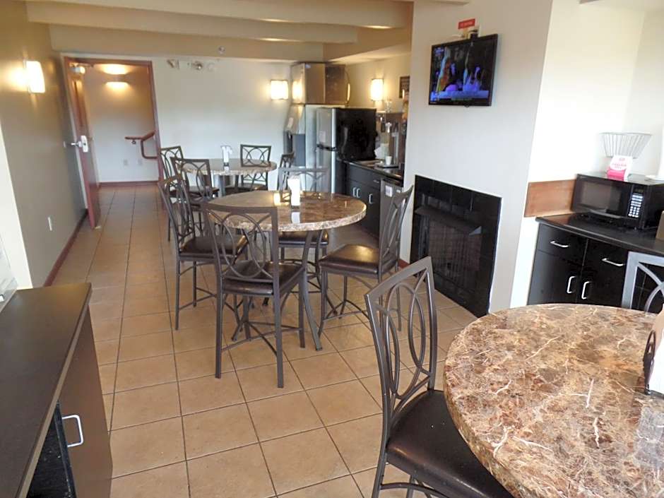 Super 8 by Wyndham Beaver Falls