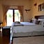 Makhato 84 Bush Lodge