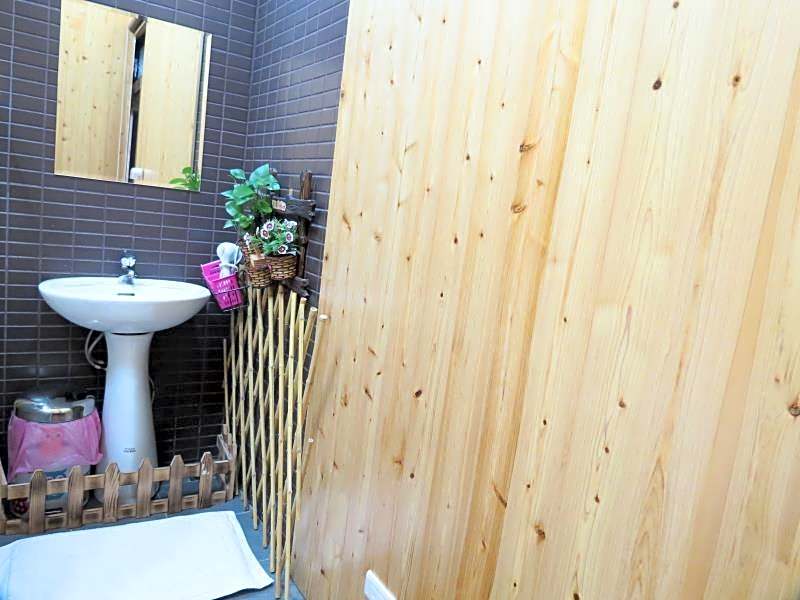 Qi Hua Zhen Ju Homestay