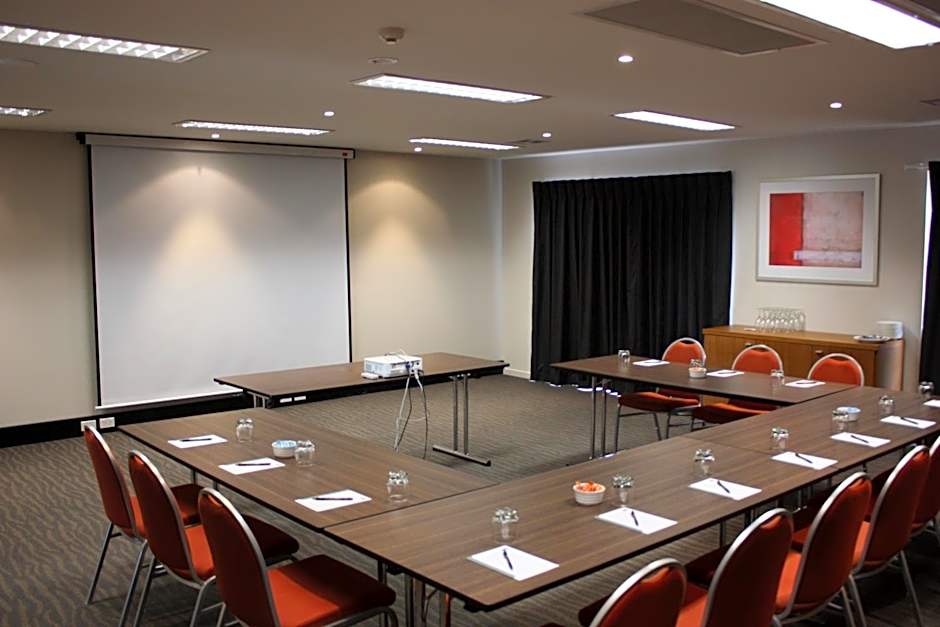 Gladstone Downtown Central Apartment Hotel Official