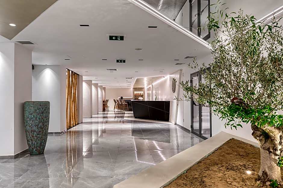LAS HOTEL & SPA