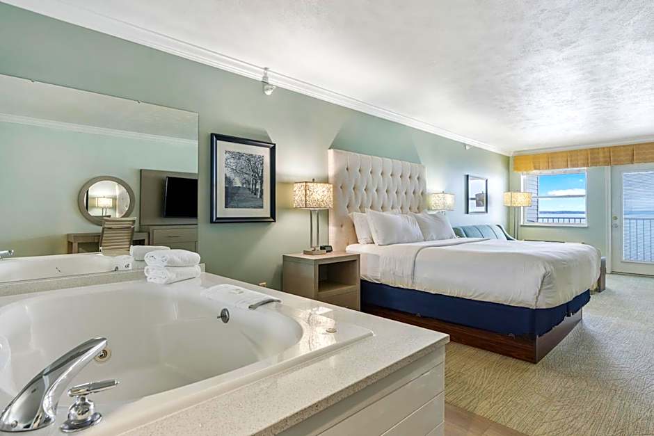 Cherry Tree Inn & Suites