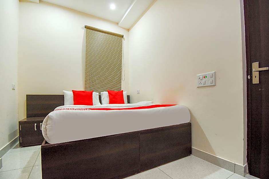 Happy Living 1819 by OYO Rooms – Ludhiana, NY
