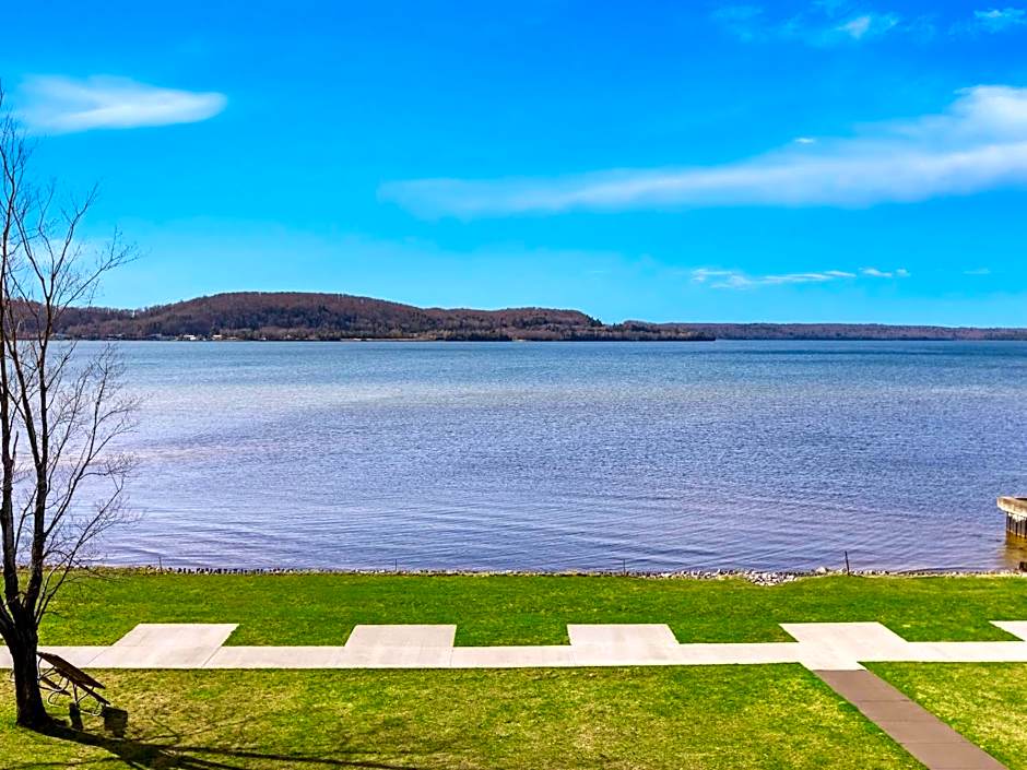 Comfort Inn & Suites Munising-Lakefront