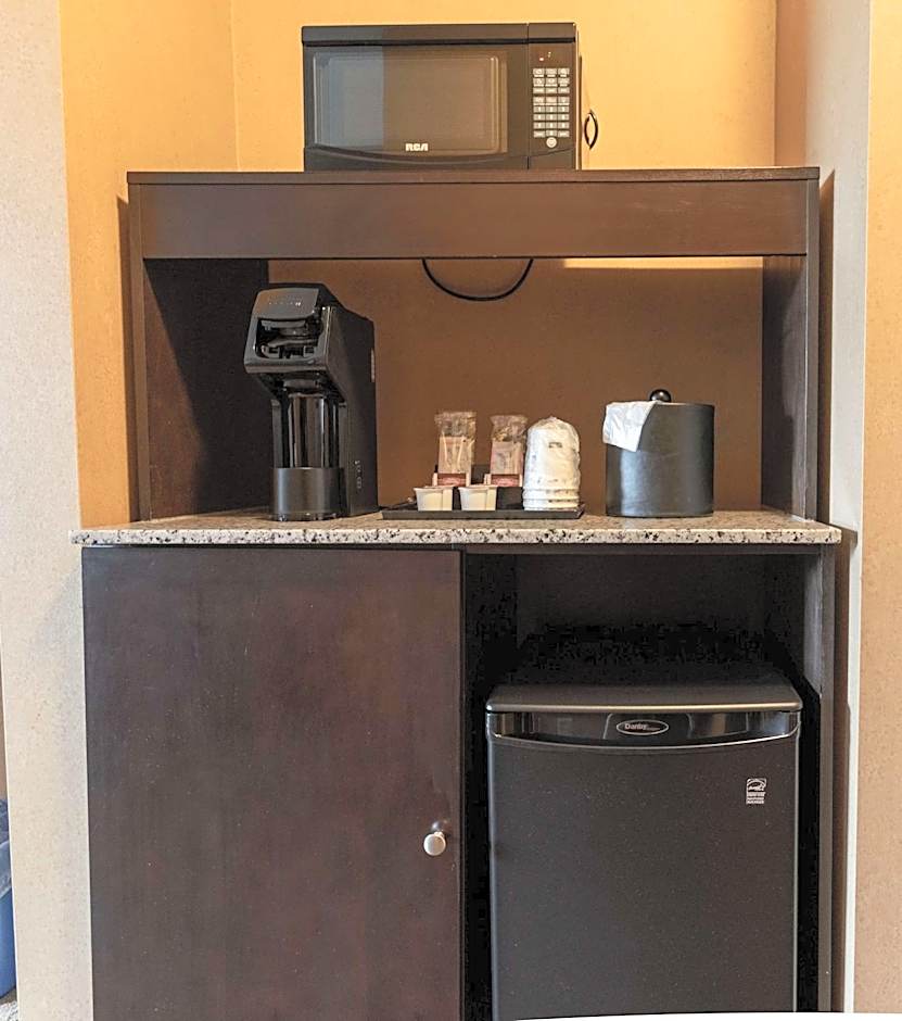 Best Western Plus South Edmonton Inn & Suites