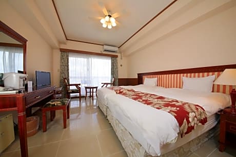 Deluxe Room with Nonsmoking