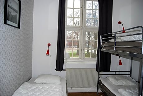 Triple Room with Shared Bathroom