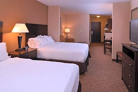 Standard Room with Two Queen Beds