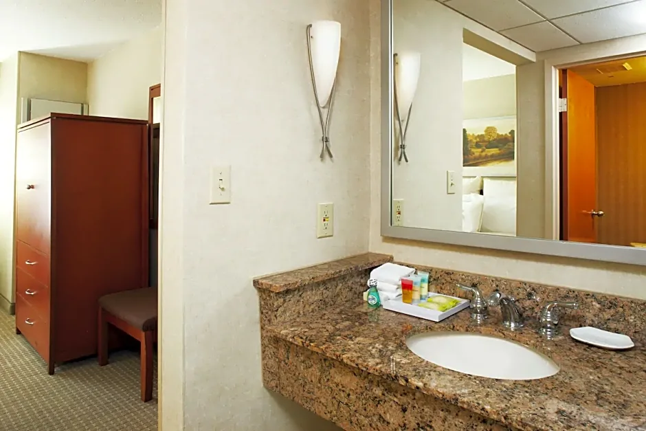 Four Points by Sheraton Charlotte