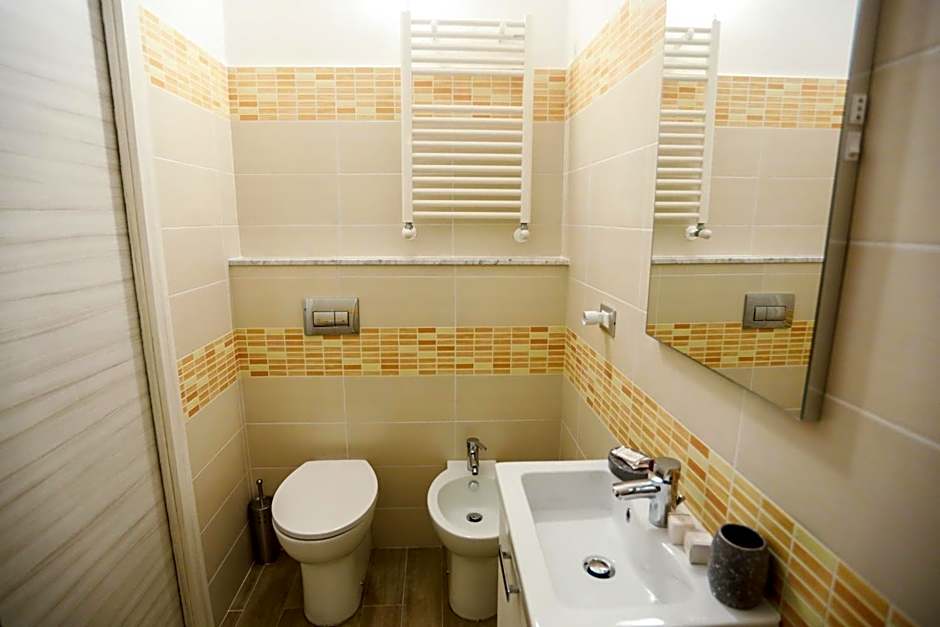 Il Viaggiatore Via Rimini Serapo