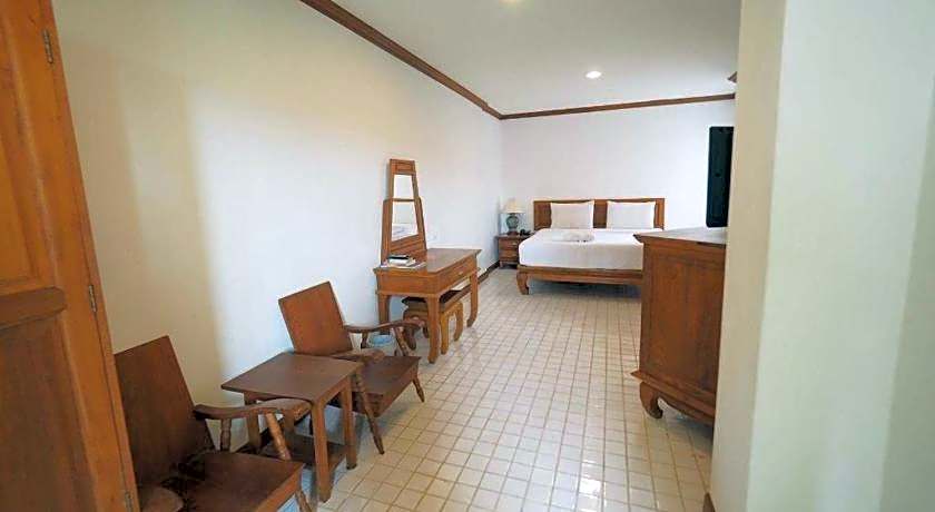 Fah Place Hotel