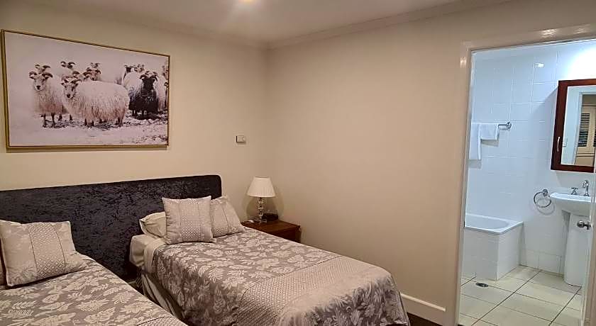 Moore Park Apartments