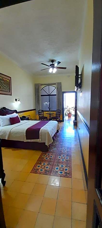 Hotel Santo Tomás