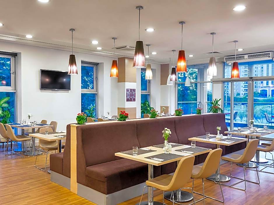 ibis Adana