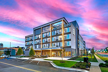 AC Hotels by Marriott Tuscaloosa