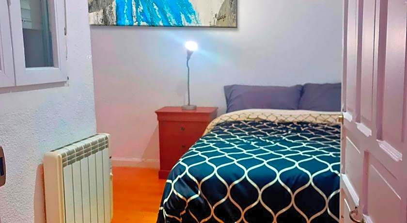 GRAN VIA VALVERDE Apartaments & ROOMS PARKING