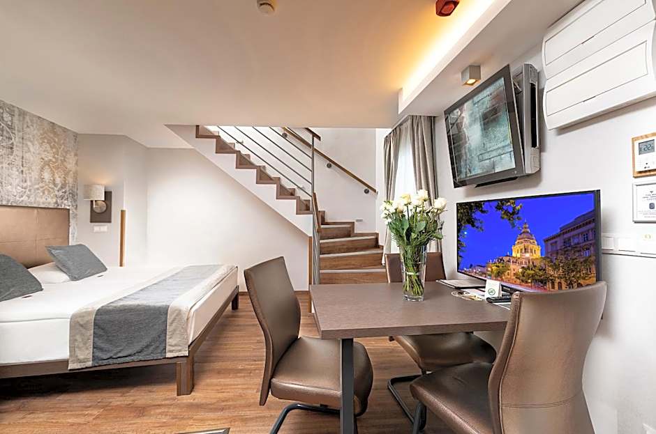 Opera Garden Hotel & Apartments