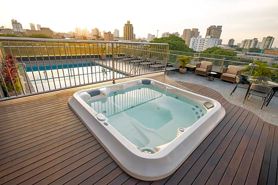 Del Rey Quality Hotel