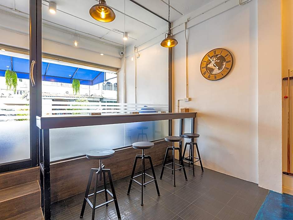 Marco Polo Phuket Poshtel & Bistro