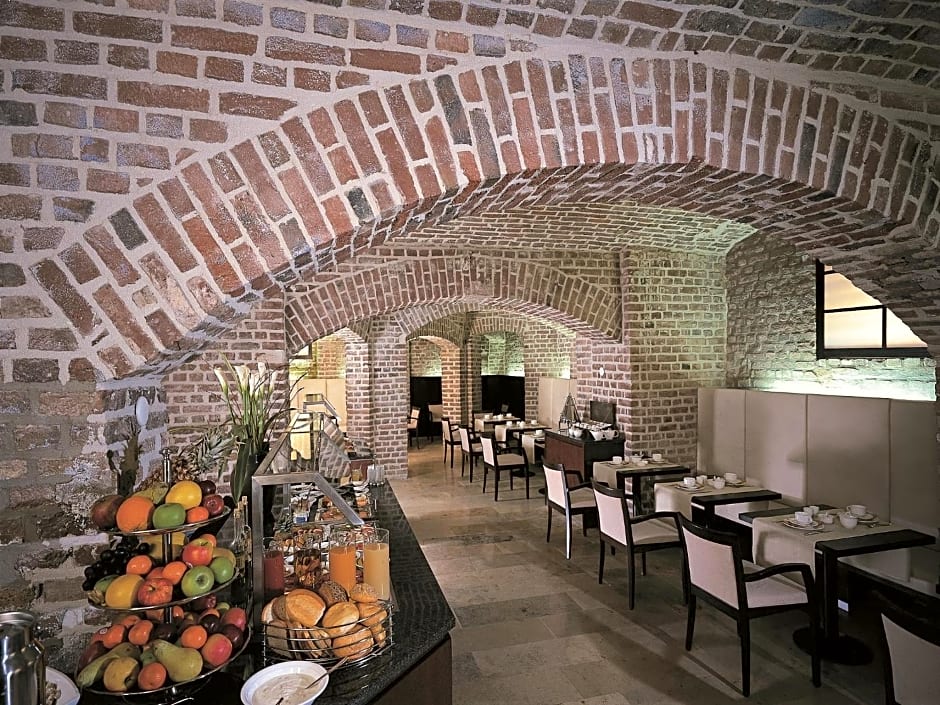 DEVIN Art Hotel