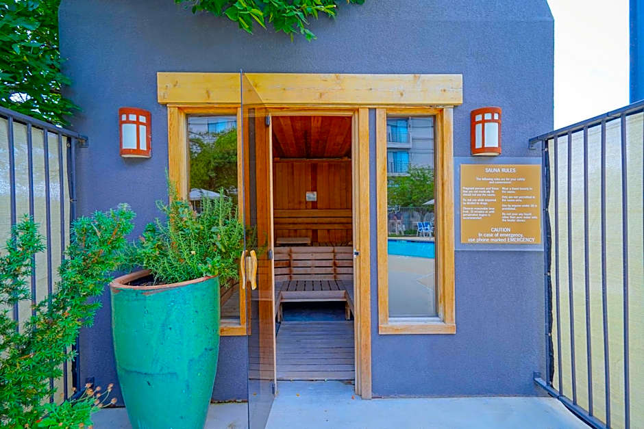 Four Points by Sheraton Salt Lake City Airport