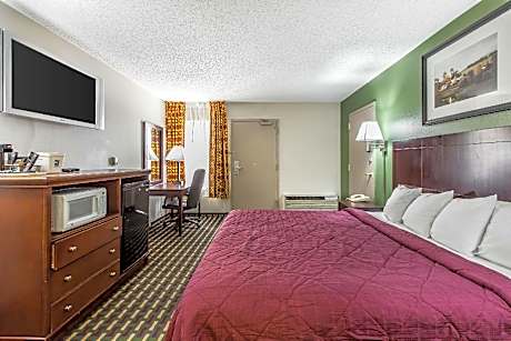 1 Queen Bed  No Smoking  Accessible Room