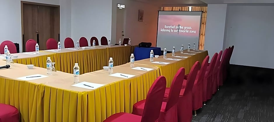 Lipis Plaza Hotel